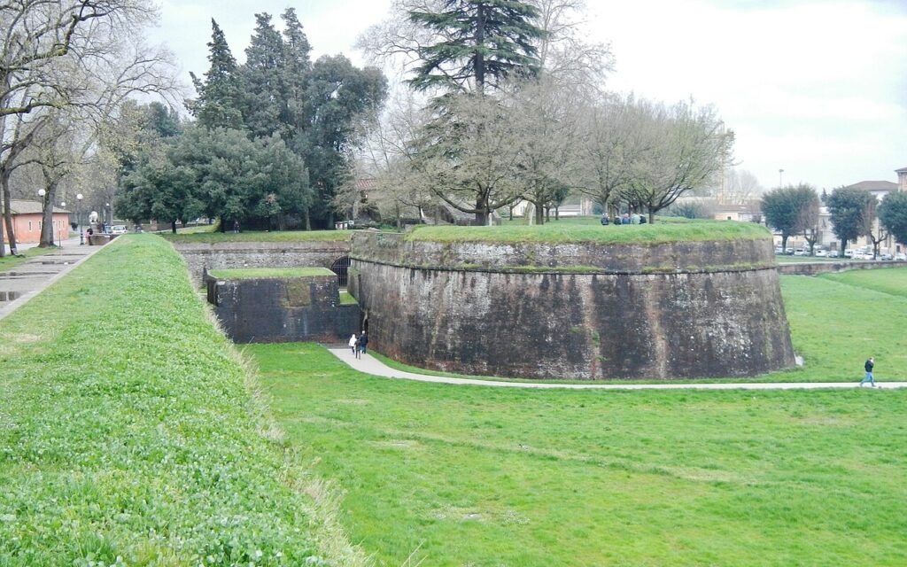 La Mura - die Stadtmauer La Mura - die Stadtmauer